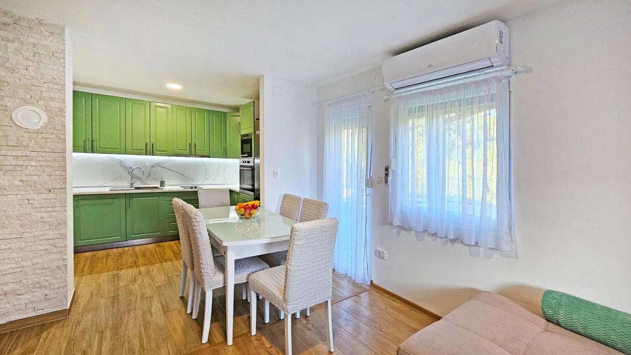 Holiday Home Natura With Private Pool Mostar Exterior foto