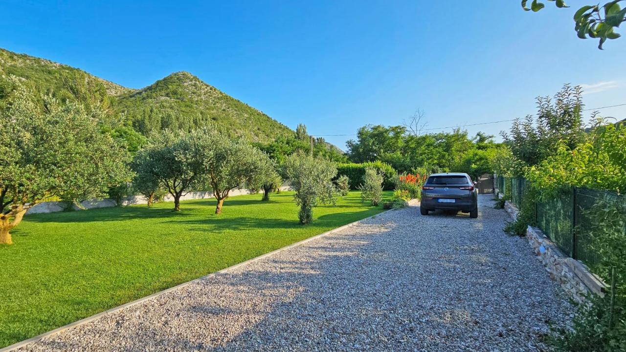 Holiday Home Natura With Private Pool Mostar Exterior foto