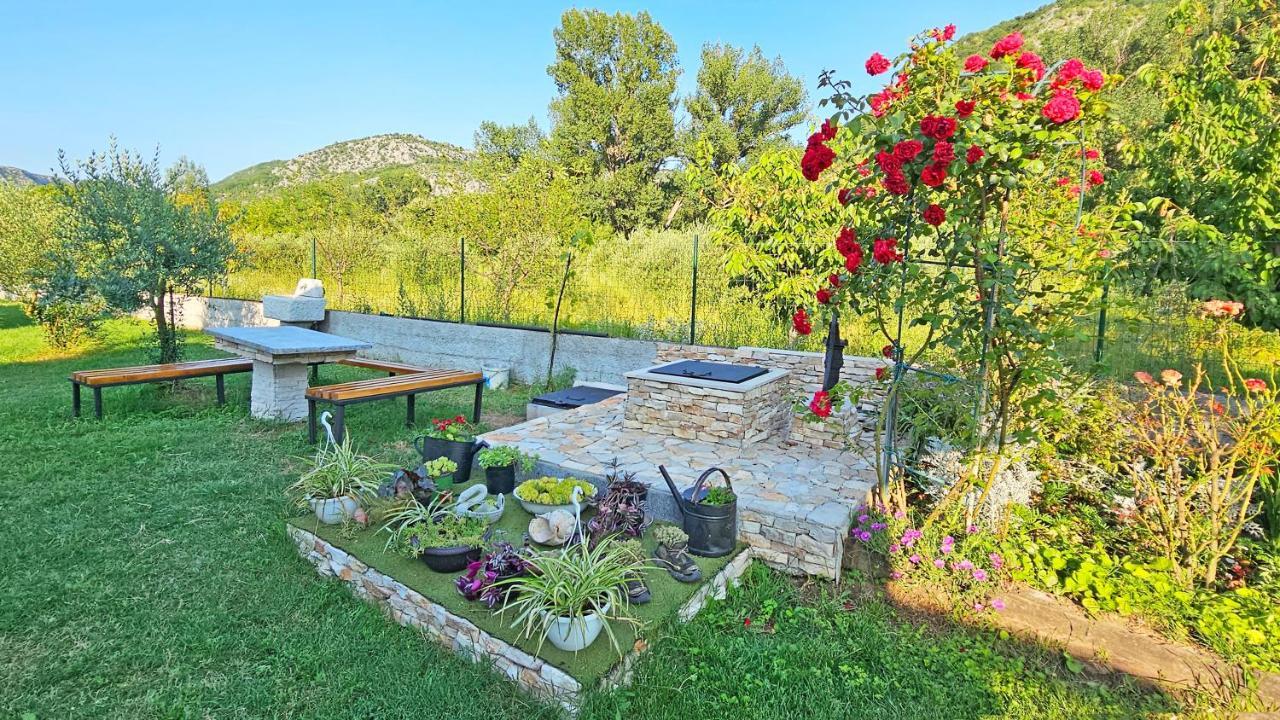 Holiday Home Natura With Private Pool Mostar Exterior foto