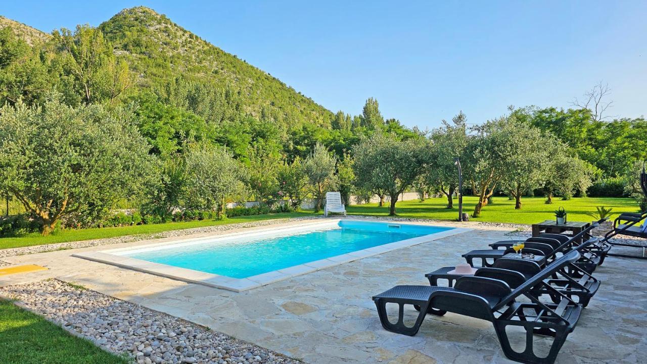 Holiday Home Natura With Private Pool Mostar Exterior foto